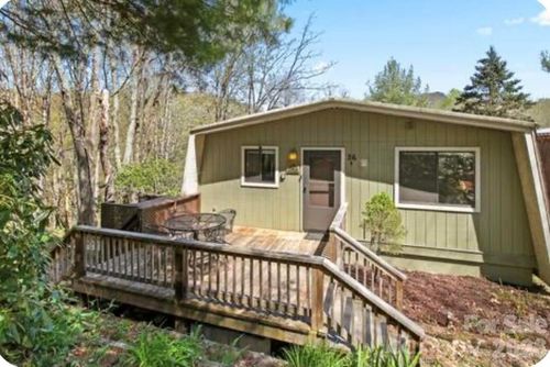 b-26 Pinetop Cir, Banner Elk, NC, 28604-8407 | Card Image