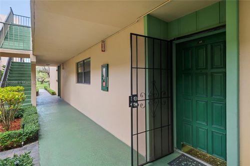apt-117-10525 Sw 112th Ave, Miami, FL, 33176-8228 | Card Image