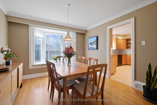 4 Valewood Cres, House other with 4 bedrooms, 4 bathrooms and 4 parking in Gloucester ON | Image 10