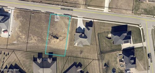 201 Cherokee Dr, Shelbyville, KY, 40065-2910 | Card Image