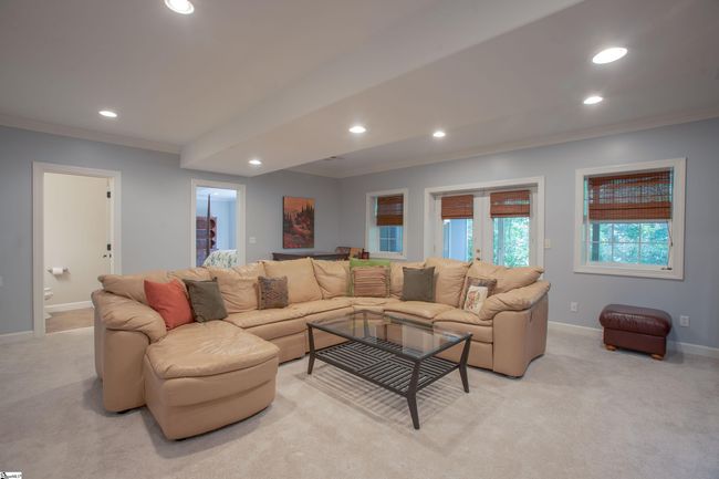 10 Rothesay St, House other with 5 bedrooms, 5 bathrooms and 2 parking in Simpsonville SC | Image 33