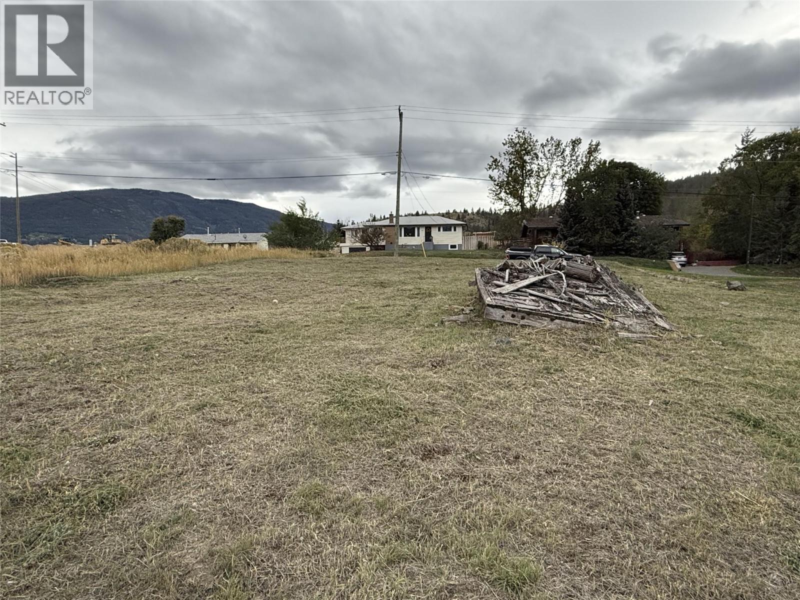 Land in Merritt 4