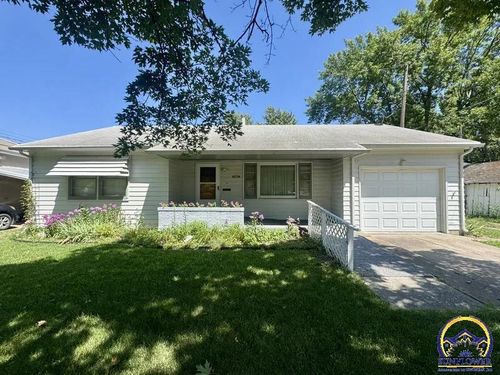 607 N 7th St, Hiawatha, KS, 66434-1929 | Card Image