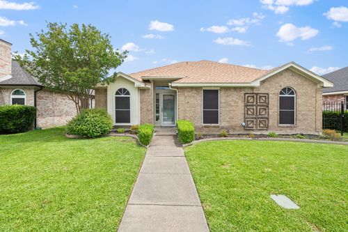 2124 Emerald Oaks, Mesquite, TX, 75181-1878 | Card Image