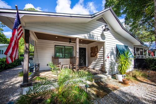 24 Magnolia St, Santa Rosa Beach, FL, 32459-5859 | Card Image