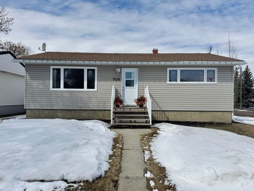 5138 52 St, Daysland, AB, T0B1A0 | Card Image