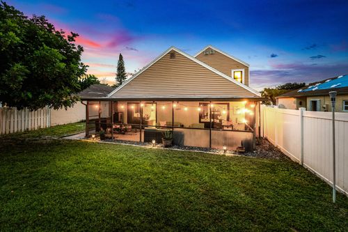 45 Paxford Ln, Boynton Beach, FL, 33426-7637 | Card Image