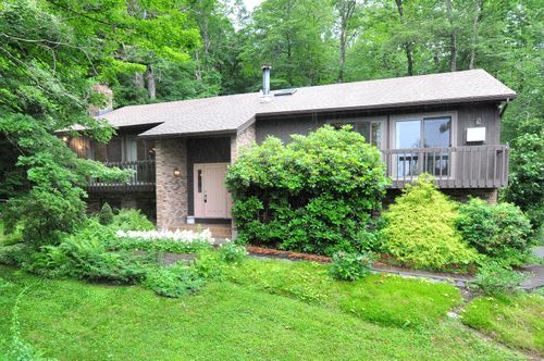 172 Bentley Circle, Goshen, CT, 06756 | Card Image
