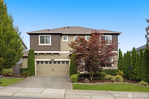 8214 Ne 163rd Pl, Kenmore, WA, 98028-1601 | Card Image