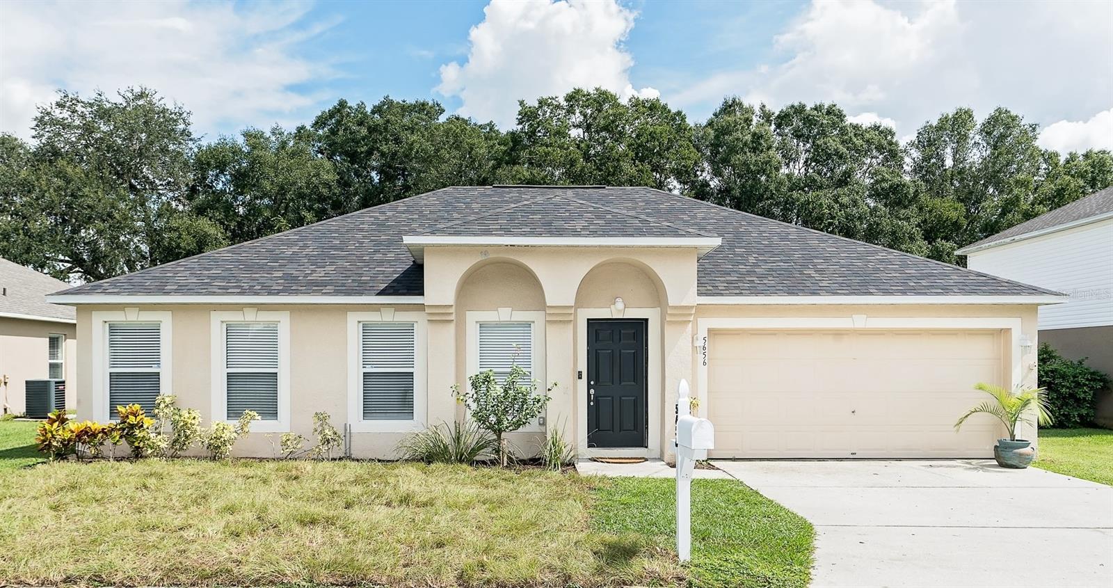 Oakwood Knoll Dr, Lakeland, FL 33811