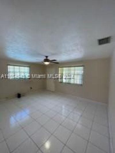 3520 Sw 88th Pl, House other with 2 bedrooms, 1 bathrooms and null parking in Miami FL | Image 3