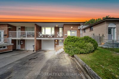 734 Eaglemount Cres, Home with 3 bedrooms, 2 bathrooms and 4 parking in Mississauga ON | Image 1