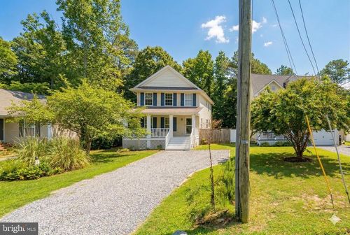 238 5th St, Colonial Beach, VA, 22443-1710 | Card Image