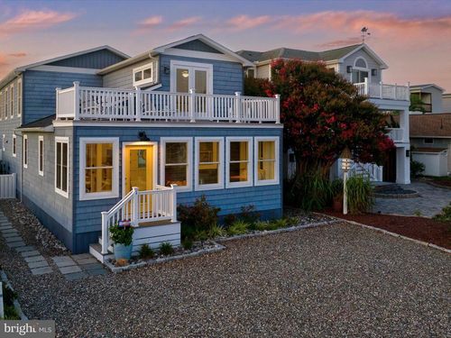 1 E Essex St, FENWICK ISLAND, DE, 19944-4438 | Card Image