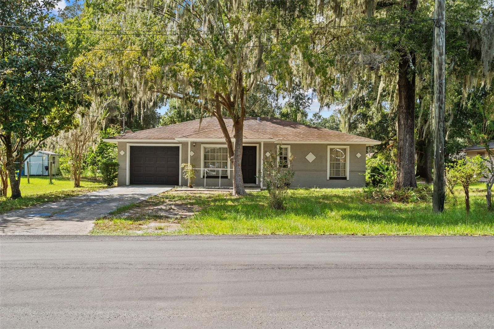 4th St, Wildwood, FL 34785