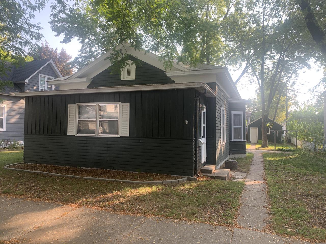 Charles St, LA Crosse, WI 54603