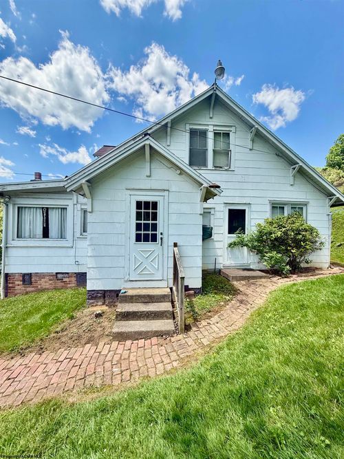 45 Blake Ave, Salem, WV, 26426-7562 | Card Image