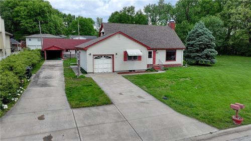 510 Vilas St, Leavenworth, KS, 66048-4456 | Card Image