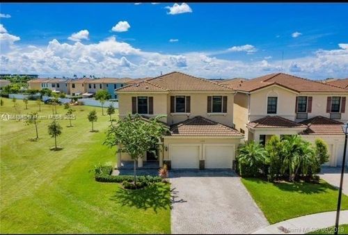 19220 Ne 9th Pl, Miami, FL, 33179-1376 | Card Image