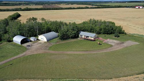 103048 725 Township, Rural Grande Prairie No. 1, County of, AB, T0H0C0 | Card Image