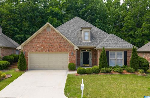 6049 Terrace Hills Dr, Hoover, AL, 35242-7361 | Card Image
