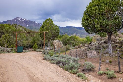 1298 S 1500 E, New Harmony, UT, 84757 | Card Image