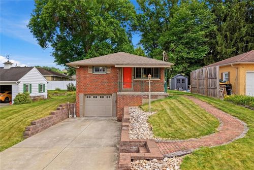 119 Pleasant Valley Blvd, Rostraver Township, PA, 15012-4003 | Card Image