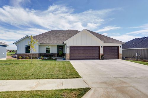 2608 W Webb Rd, Ozark, MO, 65721 | Card Image