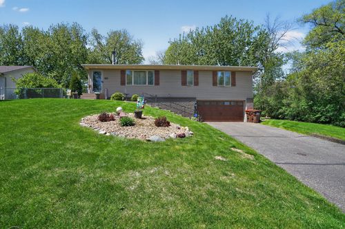 7335 Clayton Ave, Inver Grove Heights, MN, 55076-2541 | Card Image