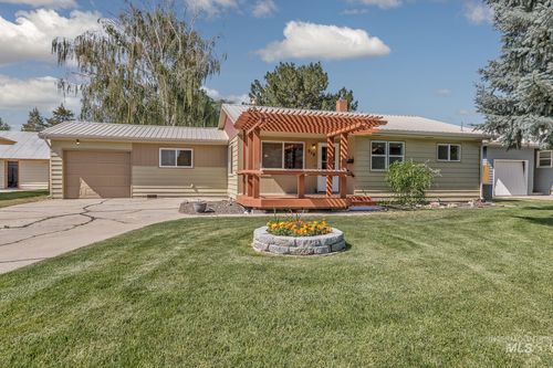 510 E Liberty St, Weiser, ID, 83672-2220 | Card Image