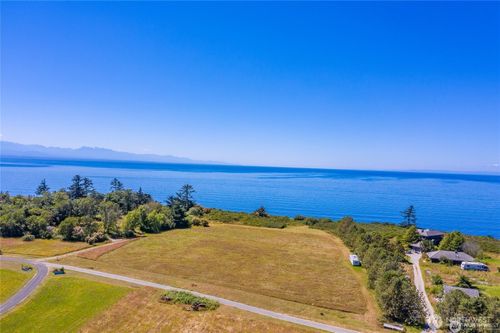 1135 American Ln, Coupeville, WA, 98239-9793 | Card Image
