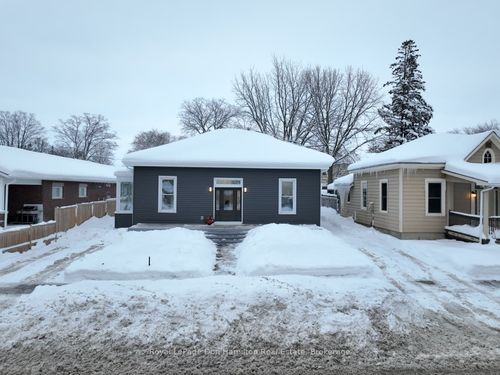 {{alt}} | Card Image