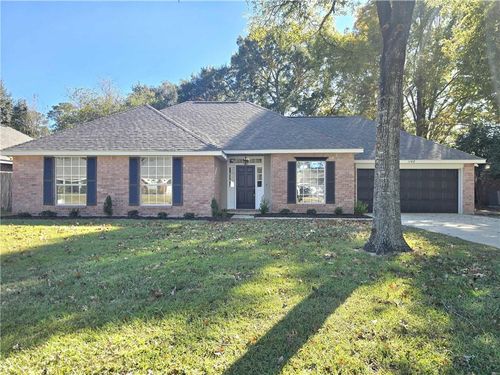 1148 Milan Dr, Mandeville, LA, 70448-1031 | Card Image