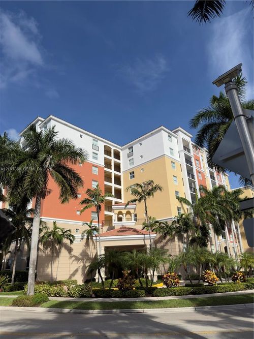 4412-17145 N Bay Rd, Sunny Isles Beach, FL, 33160-3453 | Card Image