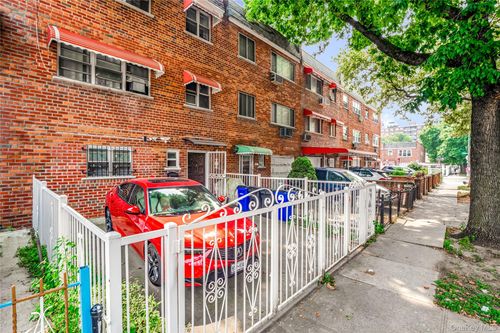 1068 Pugsley Ave, Bronx, NY, 10472-6127 | Card Image