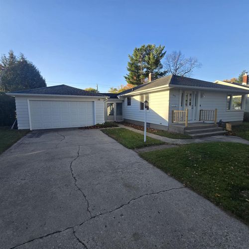 2609 18th Avenue, Menominee, MI, 49858 | Card Image