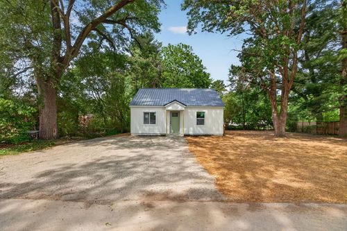 408 Third Ave N, Baxter, TN, 38544-5271 | Card Image