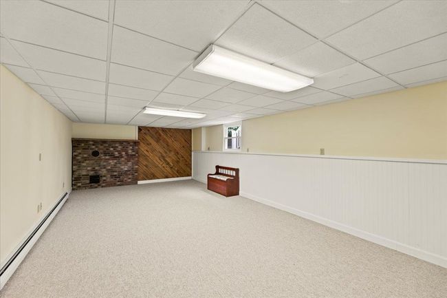 8 Center St, House other with 4 bedrooms, 3 bathrooms and null parking in Bennington VT | Image 22