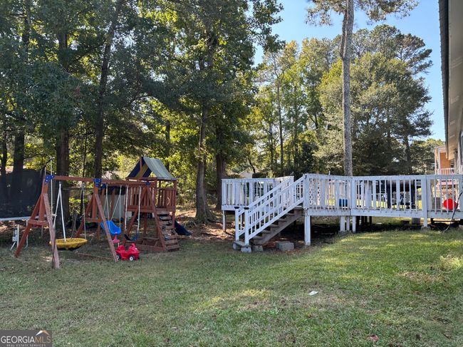 517 Pebble Point Dr, House other with 4 bedrooms, 2 bathrooms and null parking in Loganville GA | Image 13