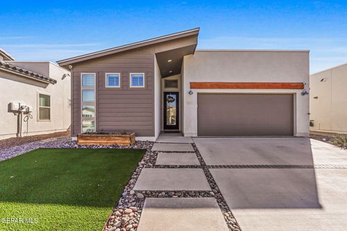 13816 Vicki Brewer Ave, Horizon City, TX, 79928-2390 | Card Image