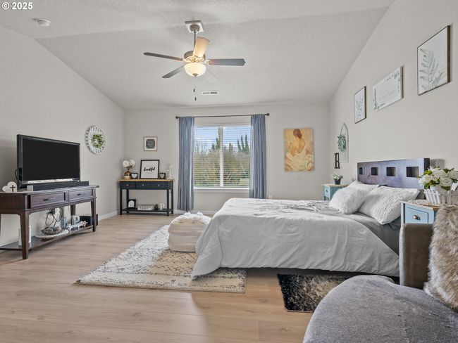 277 S 7 Th St, House other with 5 bedrooms, 3 bathrooms and 3 parking in Carlton OR | Image 34