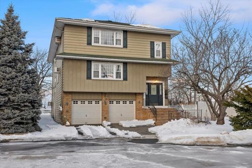 22 Acorn Rd, Secaucus, NJ, 07094-4037 | Card Image