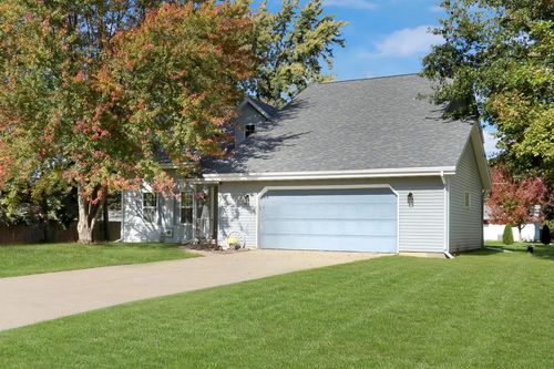 2311 E Lorena Dr, Beloit, WI, 53511-1820 | Card Image