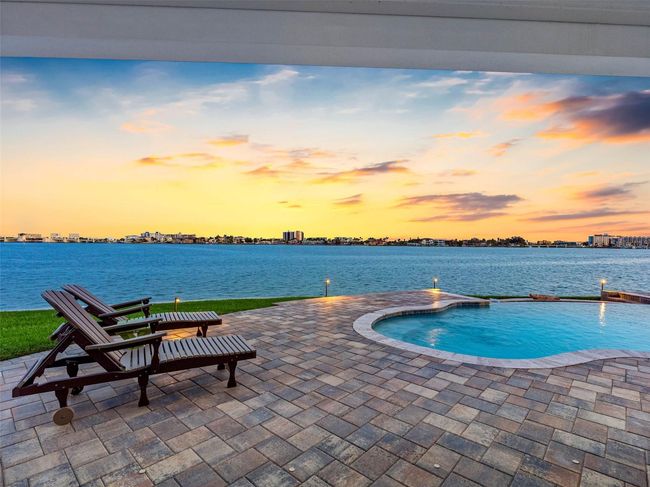 11000 8 Th St E, House other with 4 bedrooms, 5 bathrooms and null parking in Treasure Island FL | Image 68
