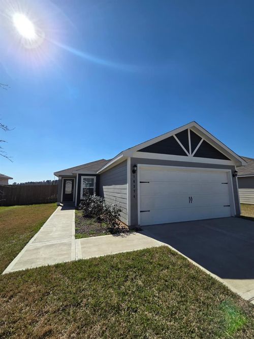 16374 Sweet Grove Dr, Conroe, TX, 77303-2075 | Card Image