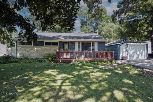 16108 W Des Plaines Dr, Libertyville, IL, 60048-1477 | Card Image