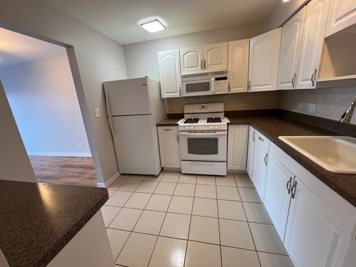 apt-106-5000 Carriageway Dr, Rolling Meadows, IL, 60008-3967 | Card Image