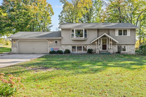 108 Shadywood Ln, Delano, MN, 55328-8706 | Card Image