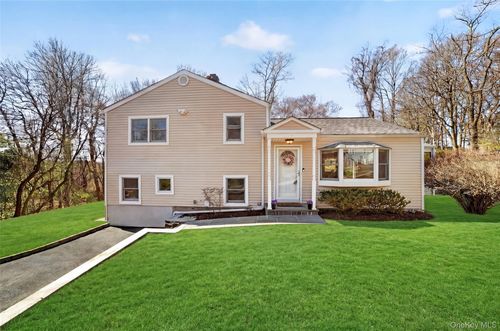 9 Ridge Rd, Cortlandt Mnr, NY, 10567-6707 | Card Image