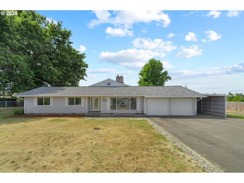 904 Toliver Rd, Molalla, OR, 97038-9341 | Card Image
